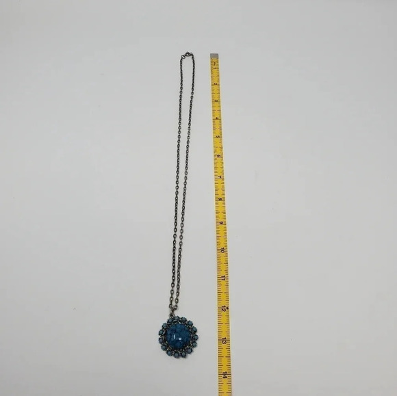 Necklace Silver toned Flower Pendant Blue Turquoise Stone 24'' Costume Jewelry - Picture 1 of 4